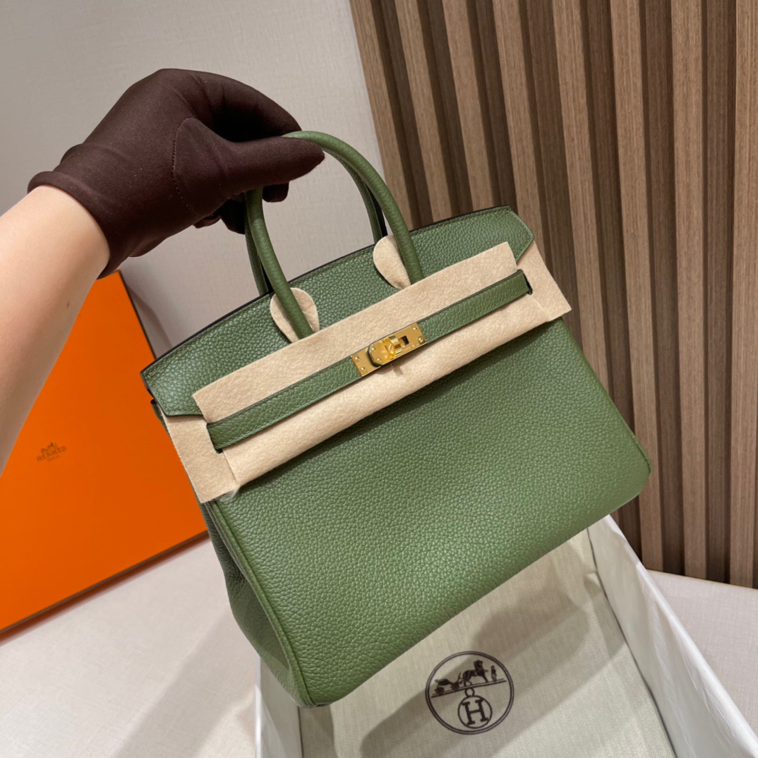 fb638e_0bd606f46d9345c0a9f3b14a79e2481amv2.jpg Birkin 25 Togo Jungle Green - Image 1