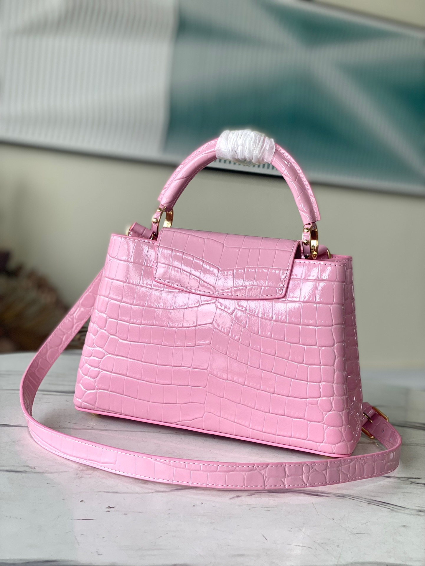 Louis Vuitton Capucines BB Small Handbag in Pink Crocodile - Image 3