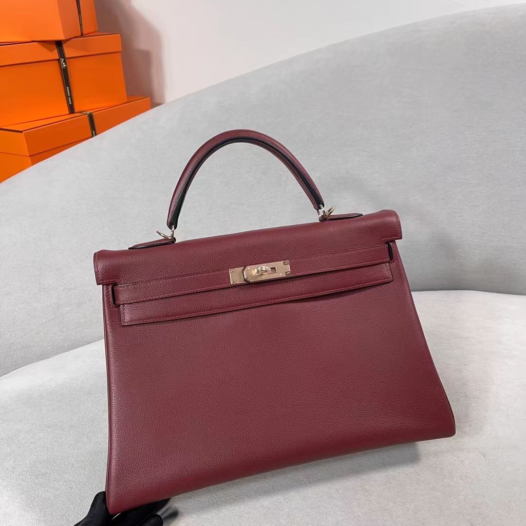 fb638e_112f2e5ec9dd48cab1ee604899157200mv2.jpg Kelly 35 Evercolor Bordeaux - Image 1