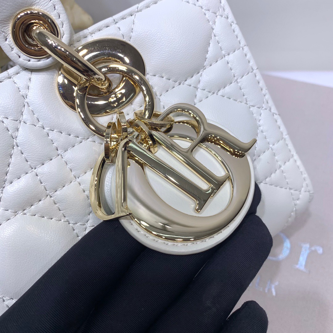 Dior Lady D-joy 26 Bag in White - Image 8
