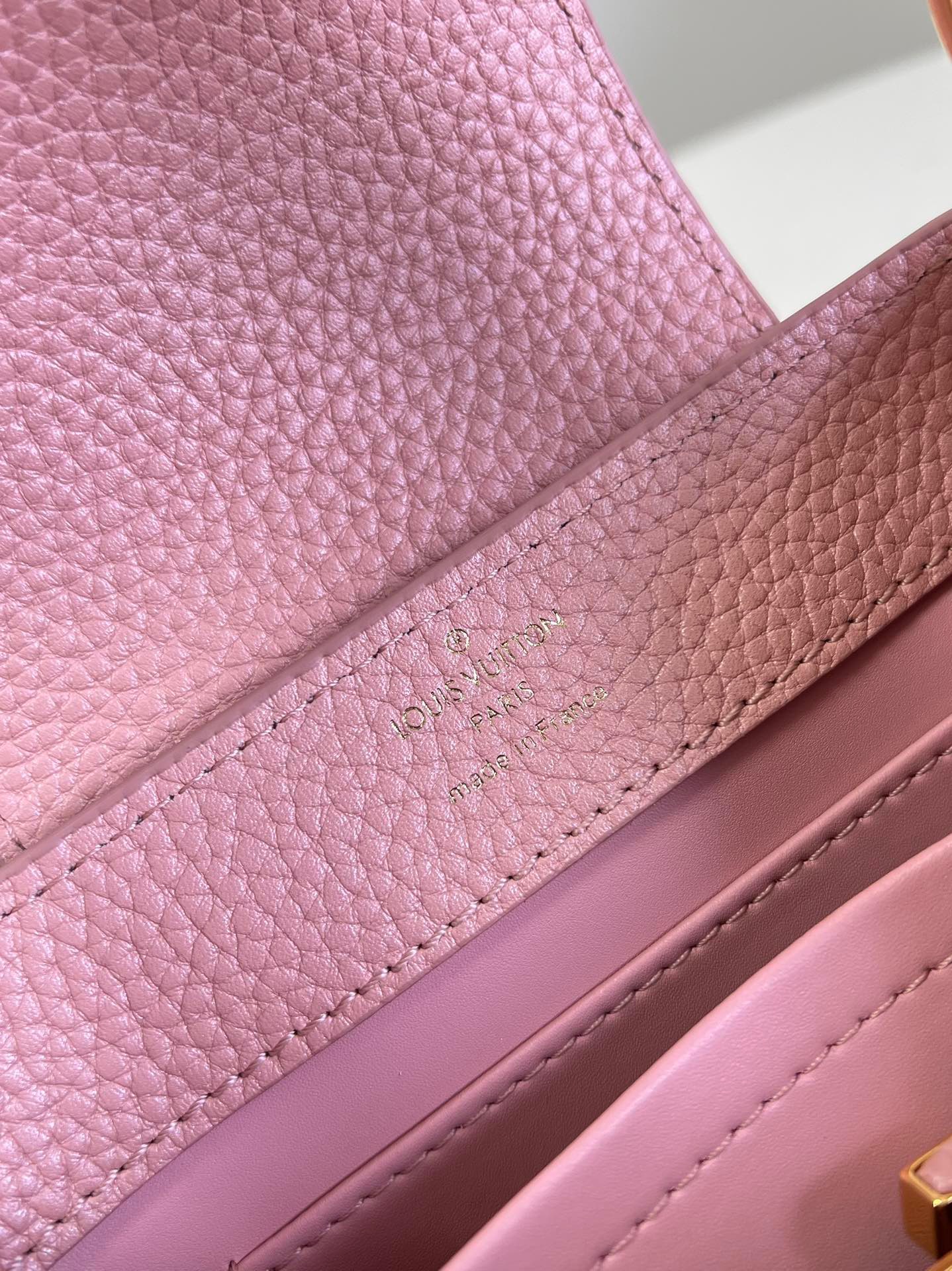 Louis Vuitton Capucines Mini Handbag in Metal Pink - Image 10