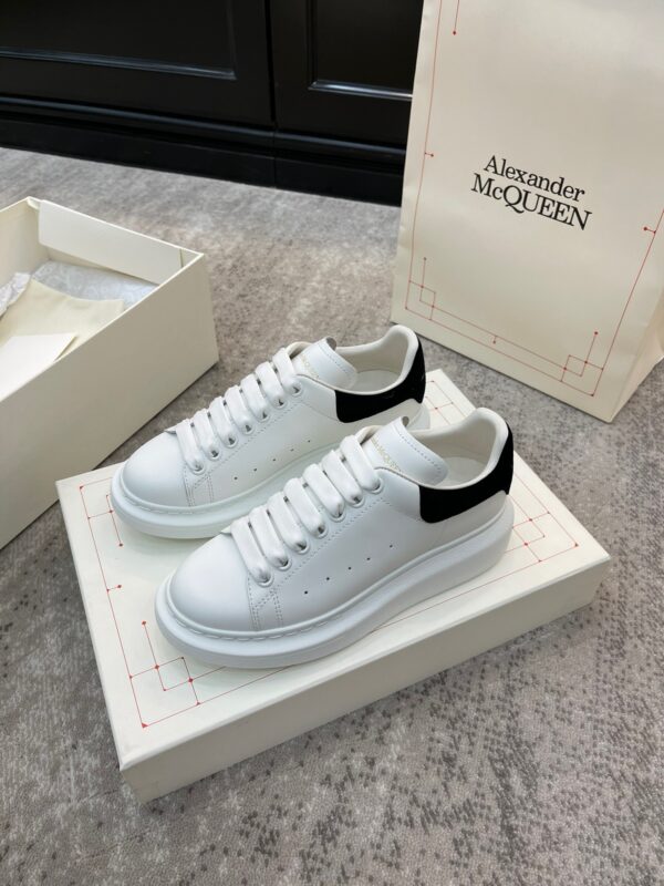Alexander McQueen Sneakers