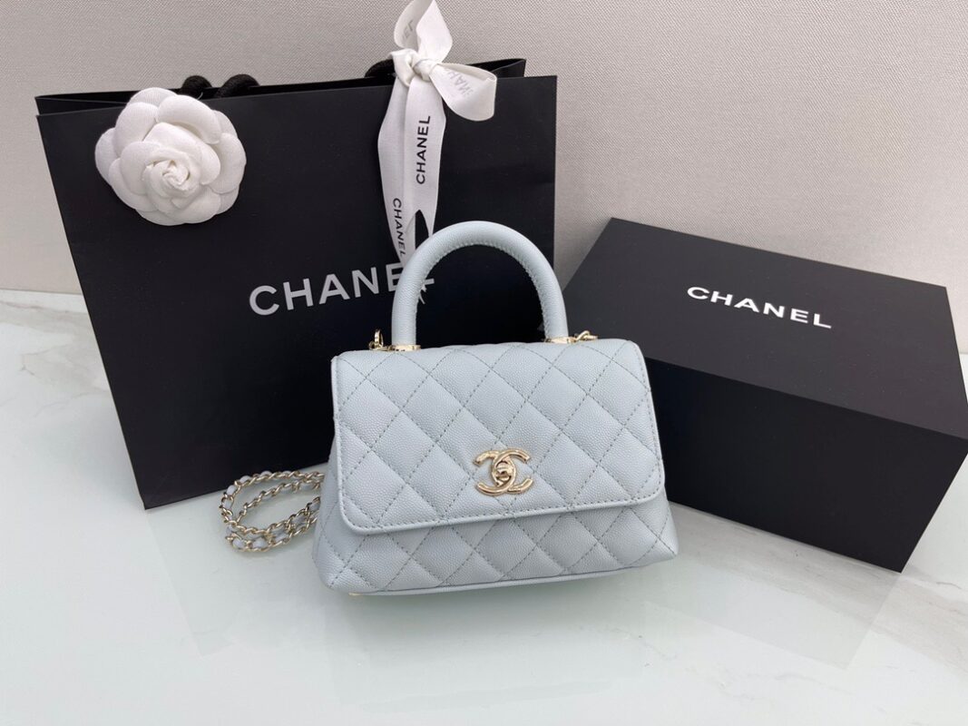 Chanel Coco handle