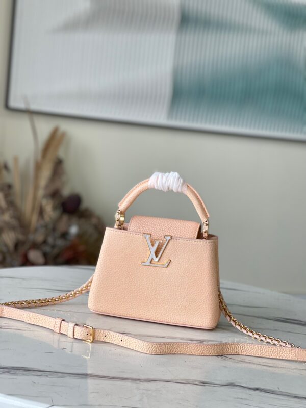 Louis Vuitton Capucines Mini Handbag in Apricot