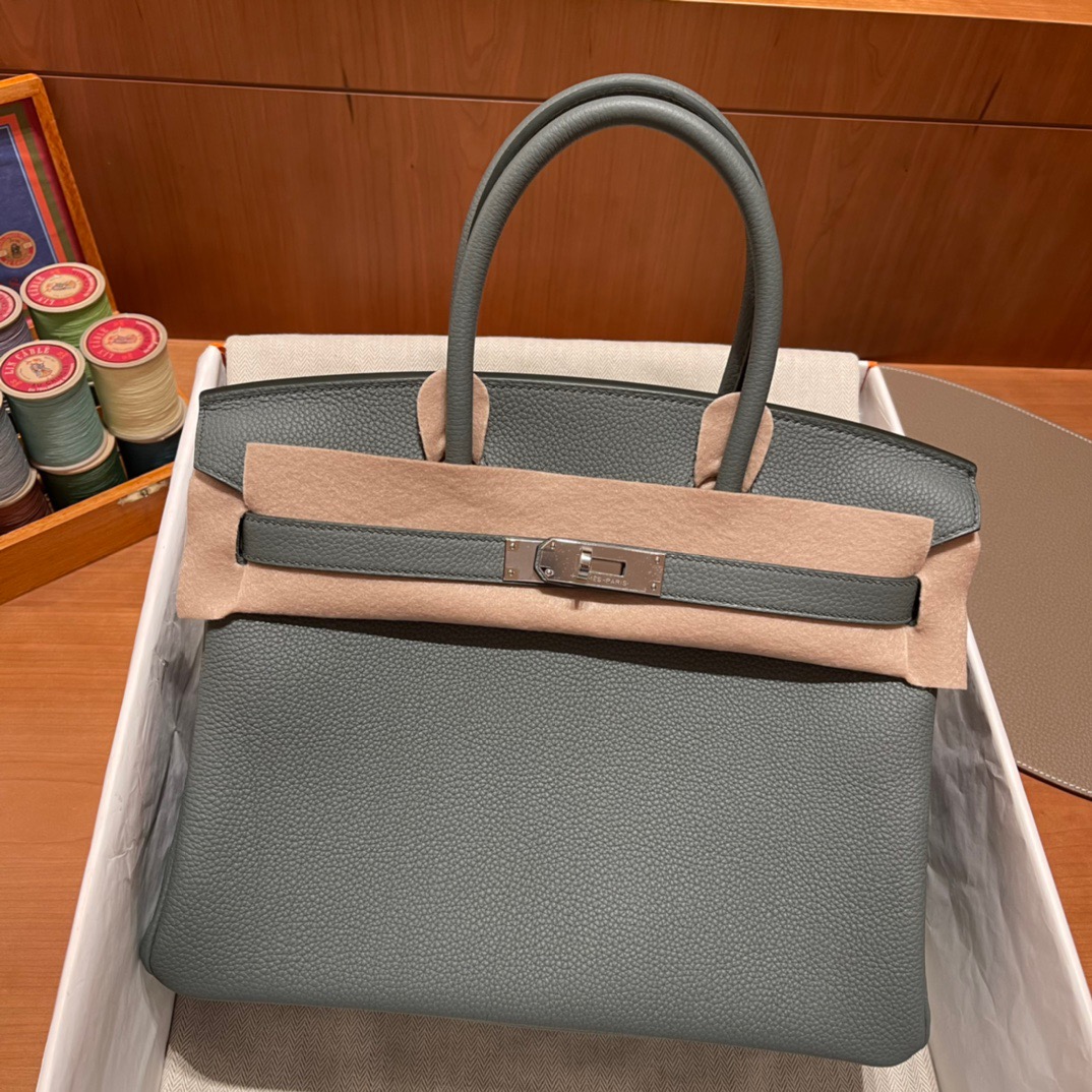 fb638e_1c93fb69ff8a4451bef7bdd8018a3ce3mv2.jpg Birkin 30 Togo Vert Amande - Image 1