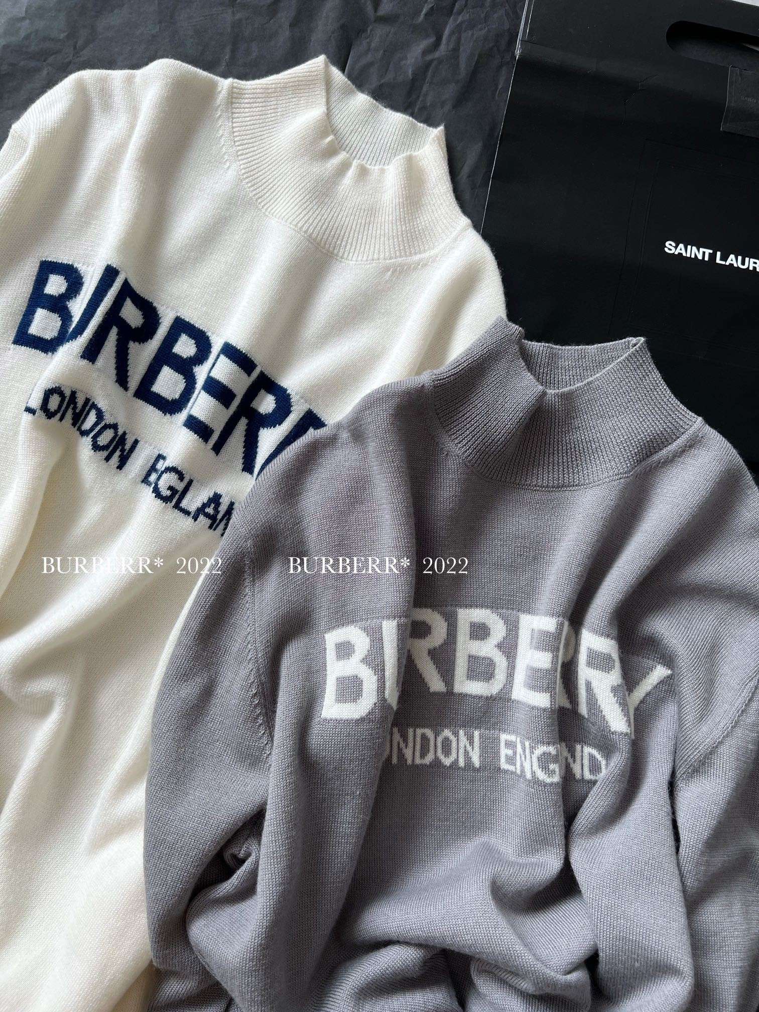 fb638e_1e5df6dc33294b4eb554c53ca83f05dfmv2.jpg Burberry Wool Turtleneck - Image 1