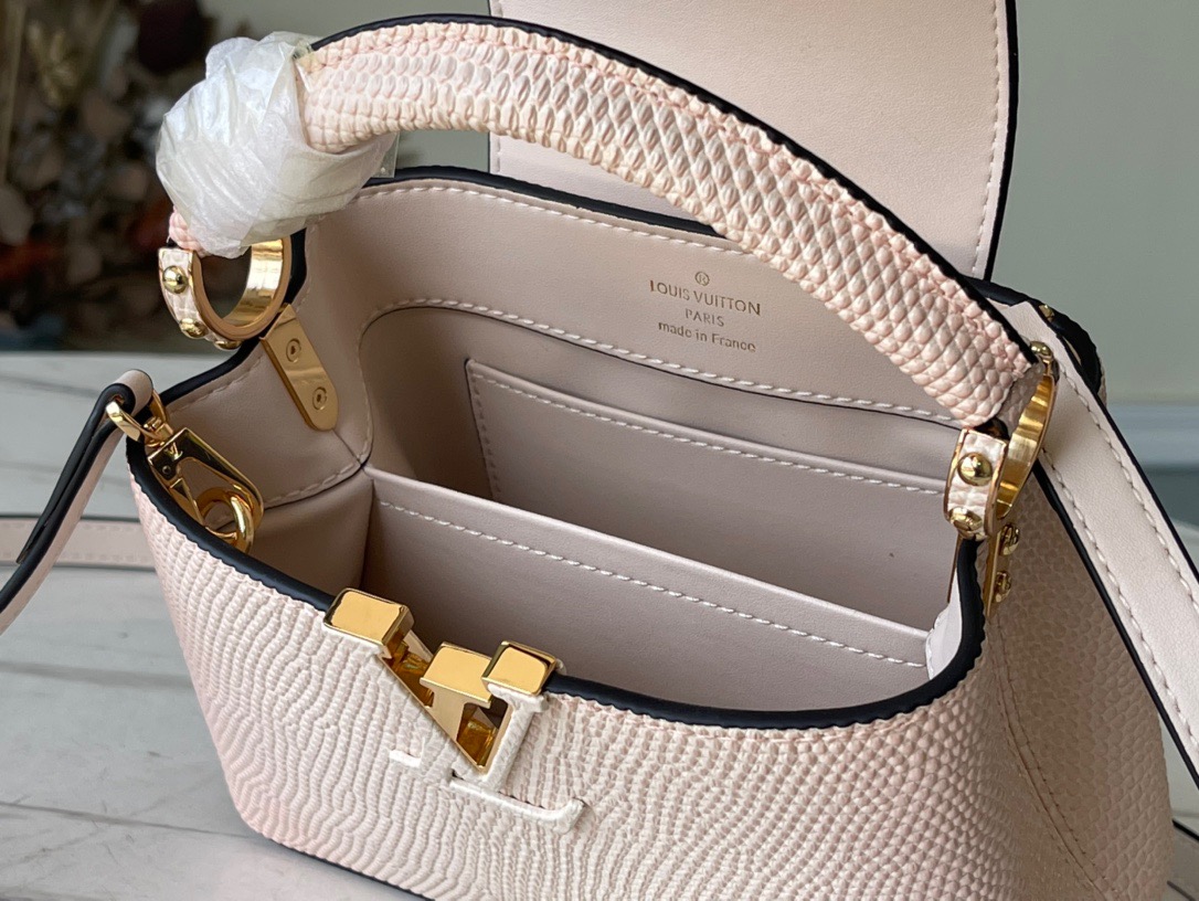 Louis Vuitton Capucines Mini Handbag in Gradient Pink - Image 9