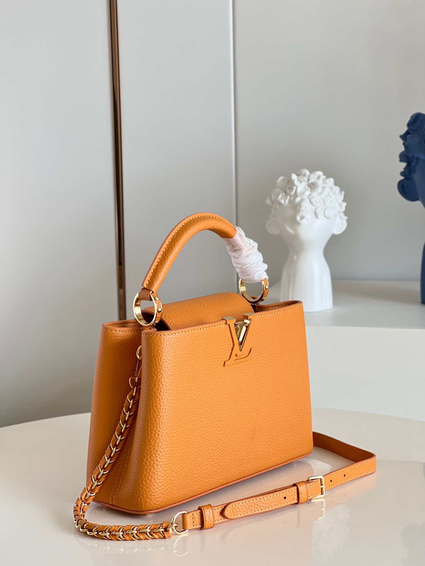 fb638e_215a237ea209439195951b62a9a31396mv2.jpg Louis Vuitton Capucines BB Small Handbag in Mango Yellow - Image 1