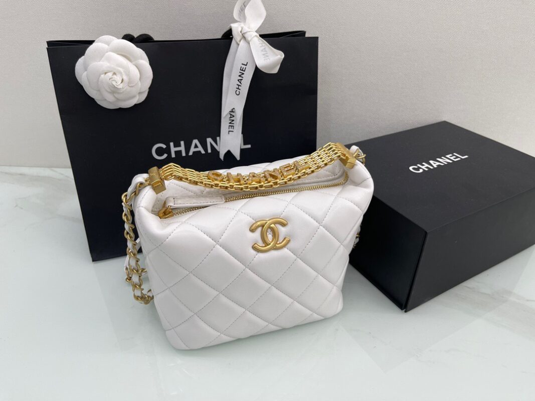 Chanel 22S