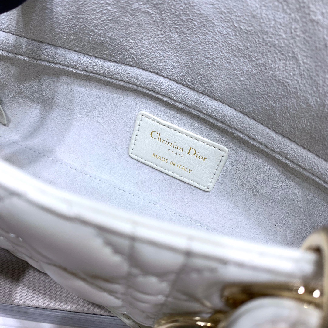 Dior Lady D-joy 26 Bag in White - Image 10