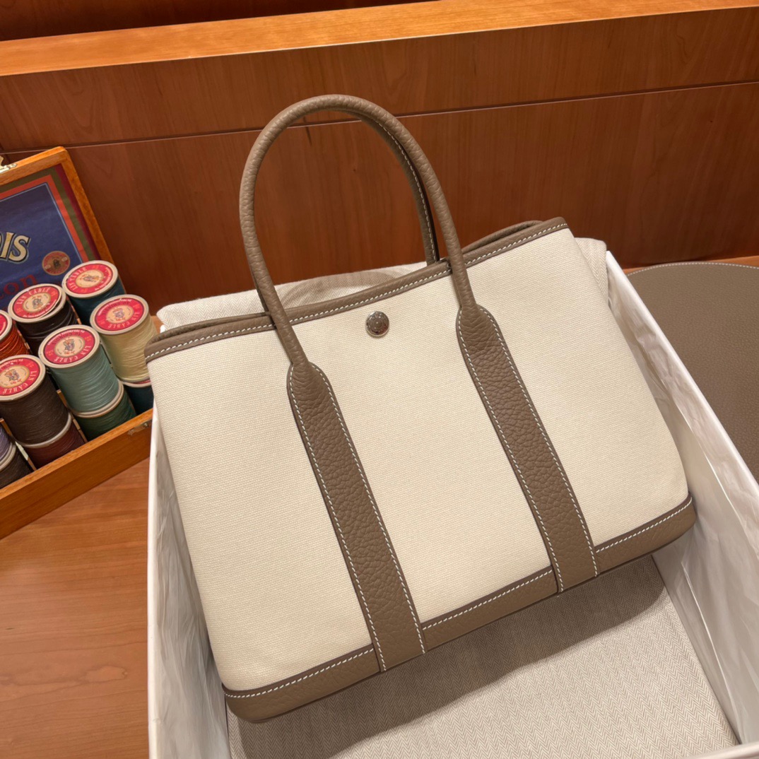 fb638e_29101199232545278629a3cb42404058mv2.jpg Garden Party 30 Beige Canvas&Etoupe Negonda - Image 1