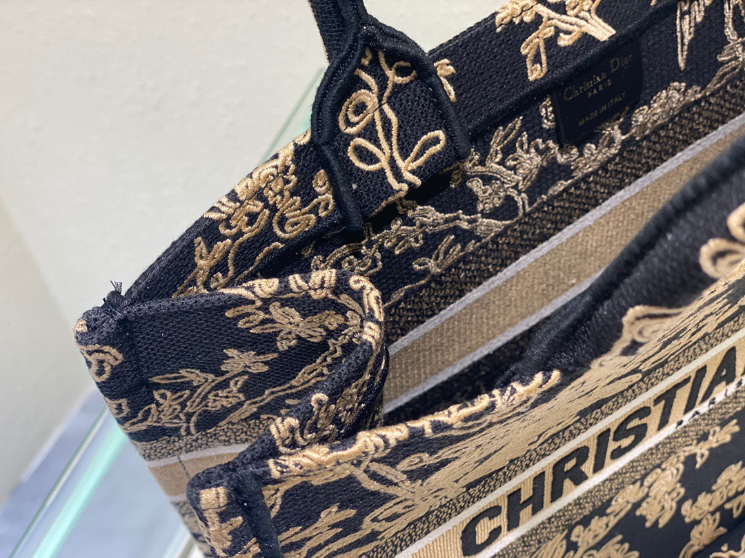 Dior Book Tote 36 Jardin d'Hiver - Image 9