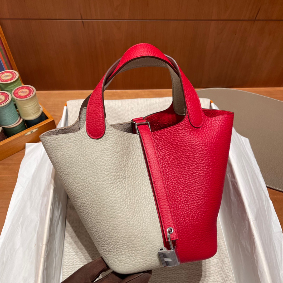 fb638e_2aa5e6333cbf4775bd620d3e7e2c0464mv2.jpg Picotin Lock 18 Clemence - Image 1