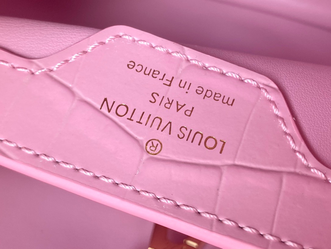 Louis Vuitton Capucines BB Small Handbag in Pink Crocodile - Image 10