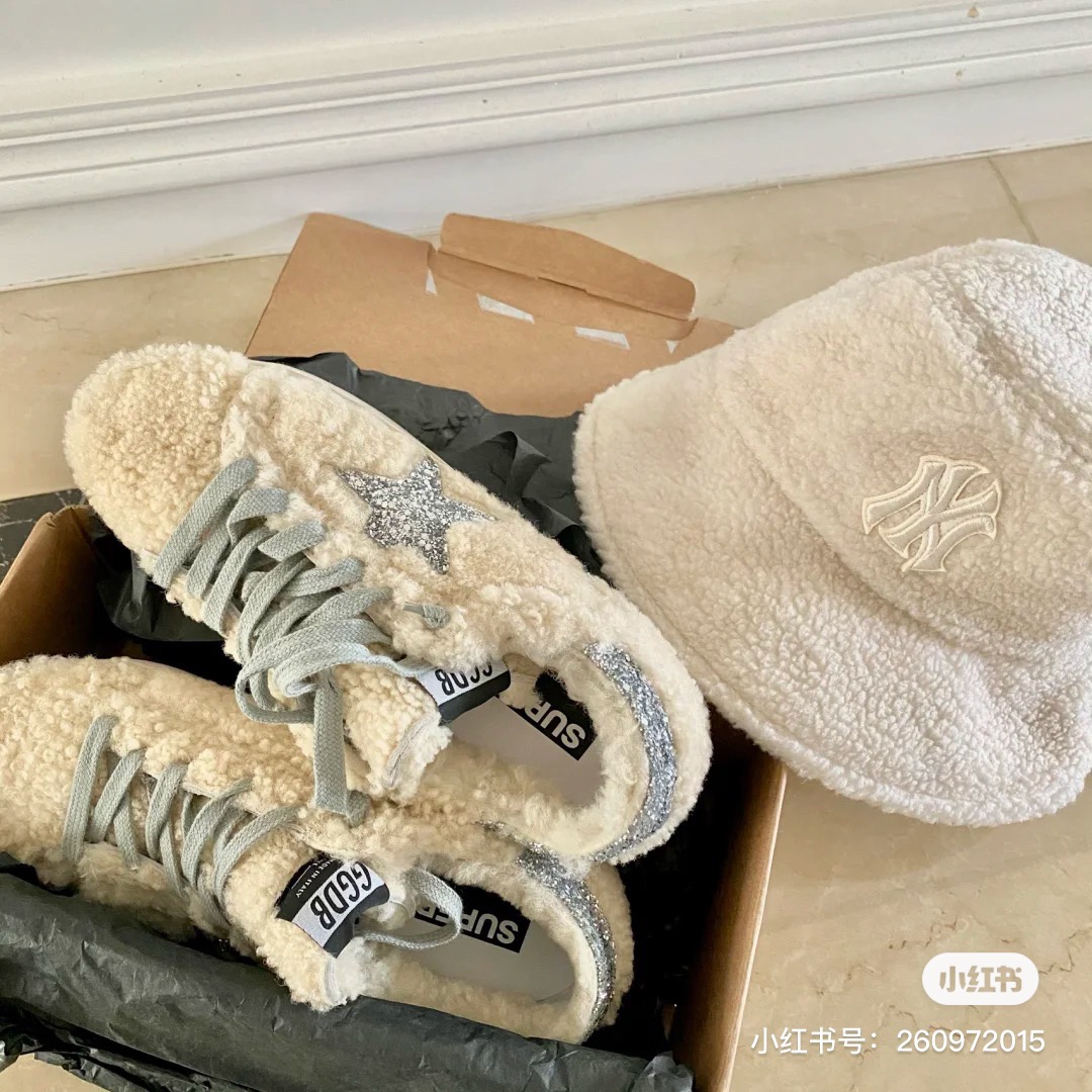 Golden Goose Small Wool Dirty Shoes - Image 10