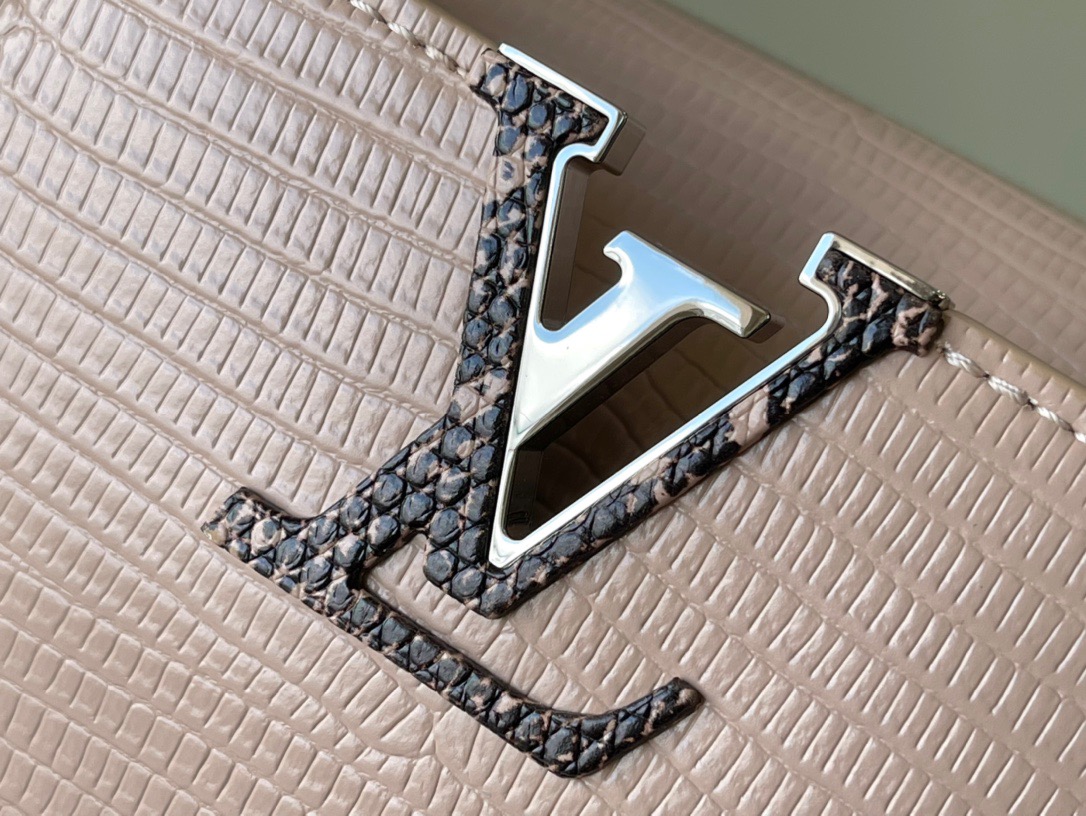 Louis Vuitton Capucines Mini Handbag in Khaki Lizard - Image 7