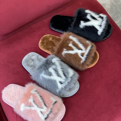 Louis Vuitton Home slippers