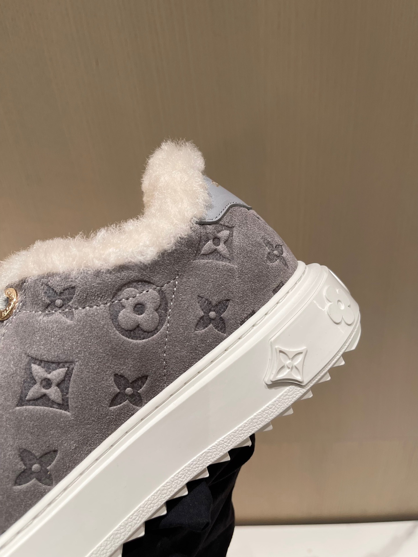 Louis Vuitton Wool Trainers - Image 10