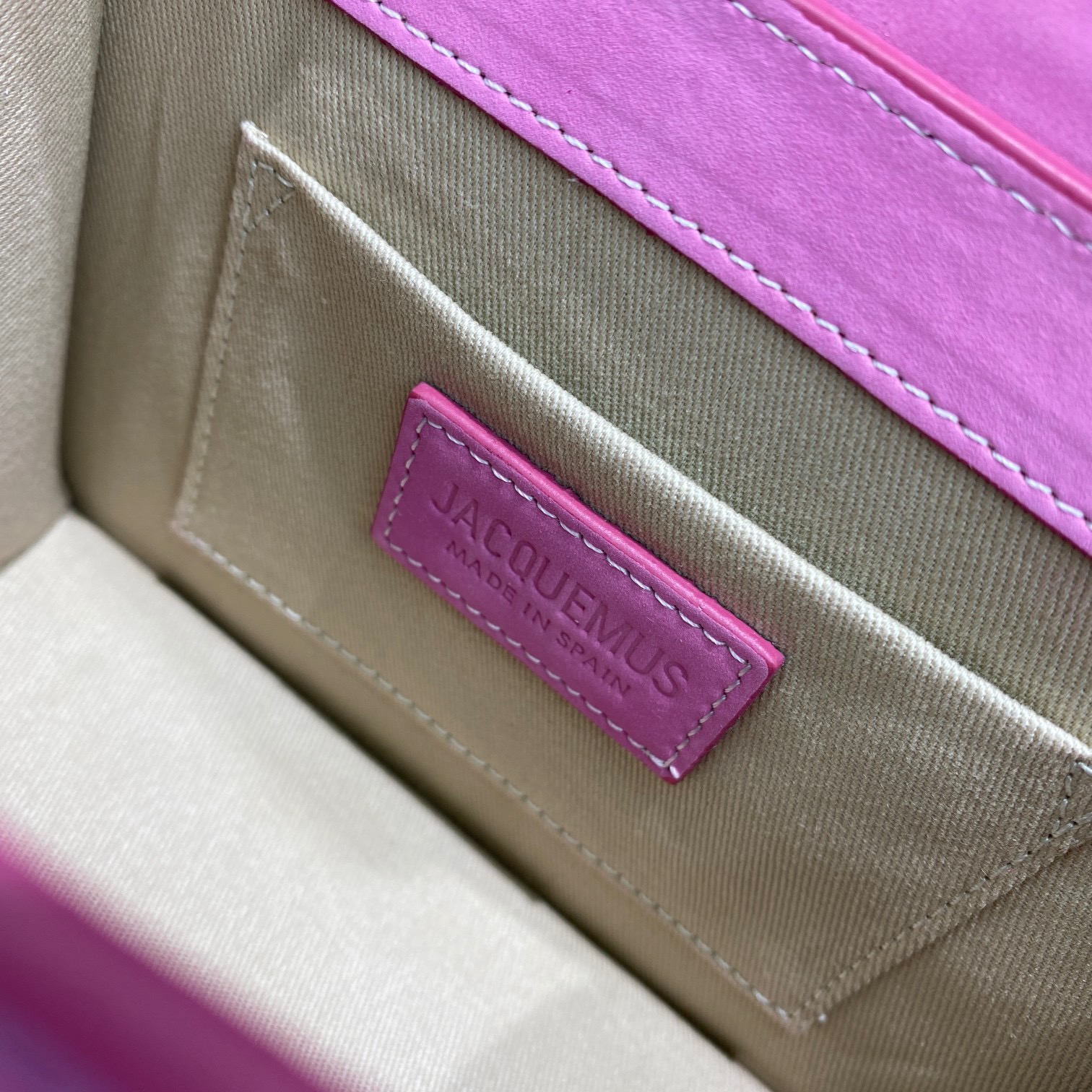 Jacquemus Mini 18 Velvet Pink - Image 10