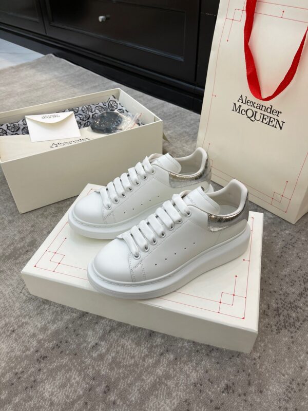 Alexander McQueen Sneakers