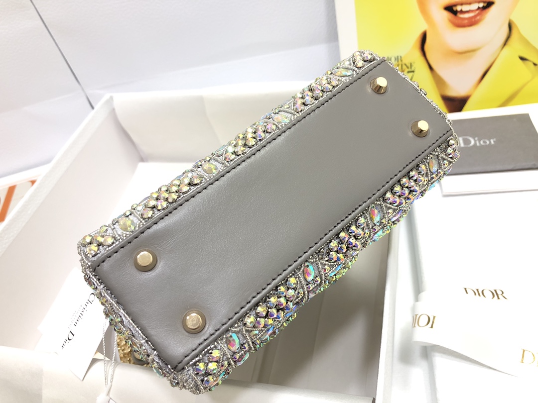 Lady Dior 17 Metallic - Image 5
