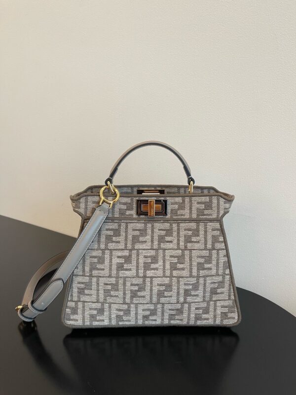 Fendi Peekaboo ISeeU Small Bag