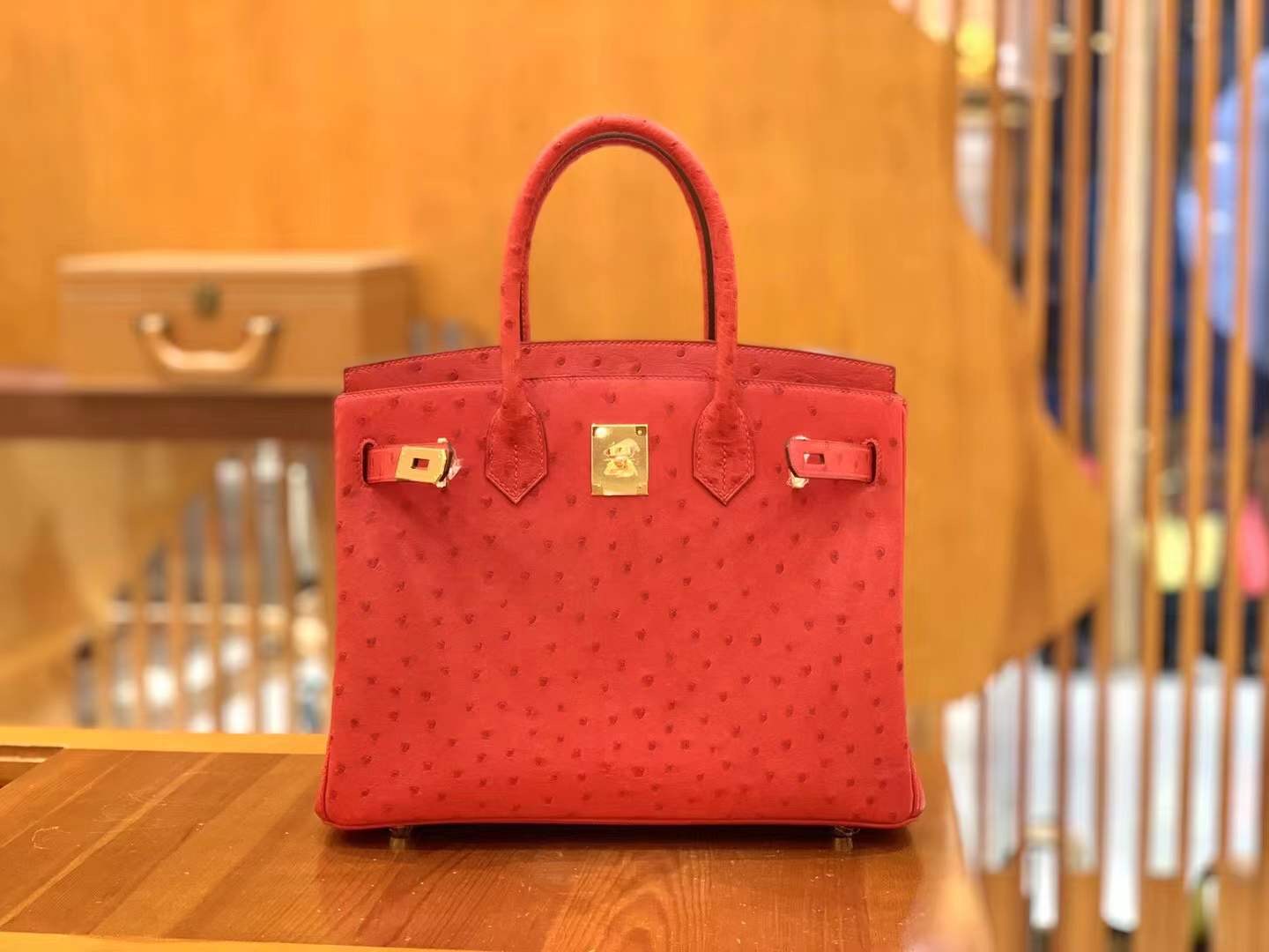 fb638e_52f4940b7d454367b5a2b357c40b921cmv2.jpg Birkin 30 Ostrich Flag Red - Image 1