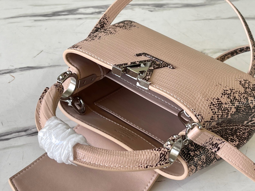 Louis Vuitton Capucines Mini Handbag in Khaki Lizard - Image 9