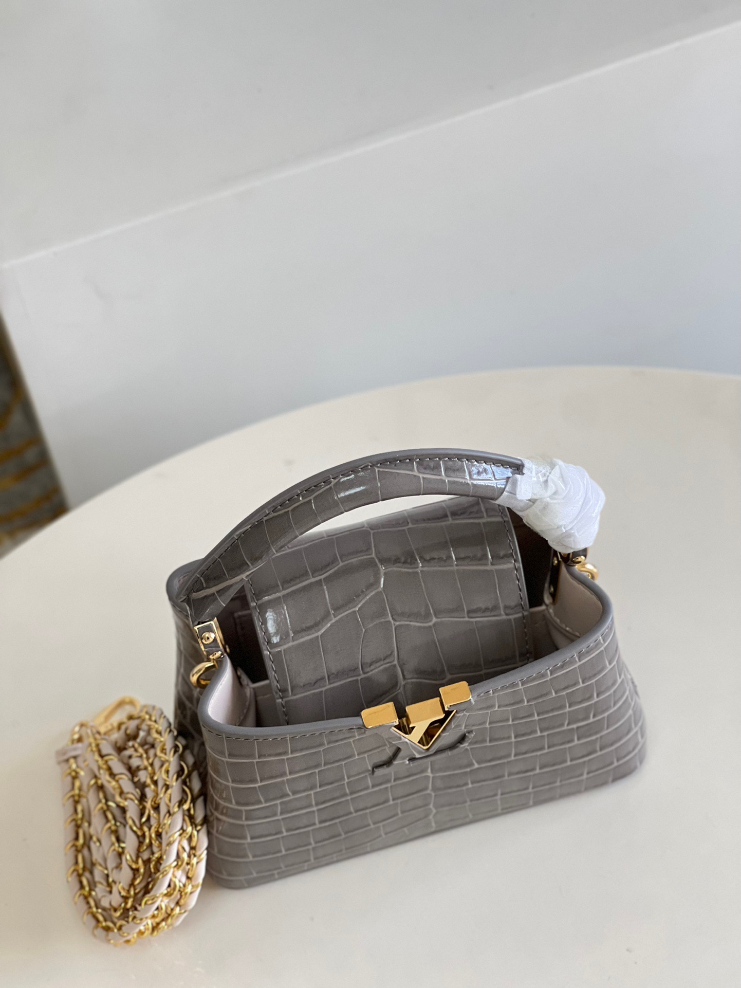 Louis Vuitton Capucines Mini Handbag in Gray Crocodile - Image 5