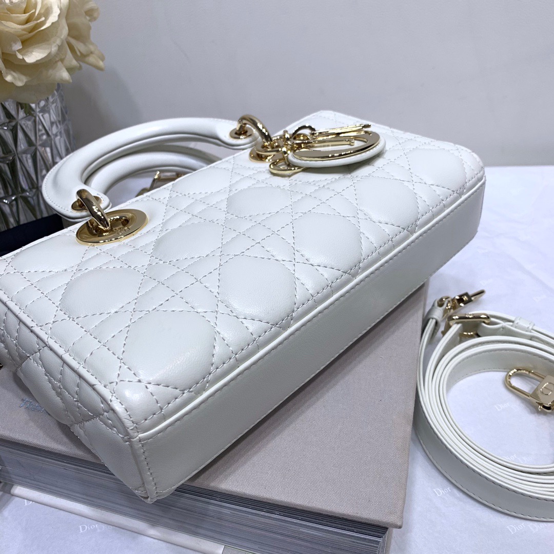 Dior Lady D-joy 26 Bag in White - Image 5
