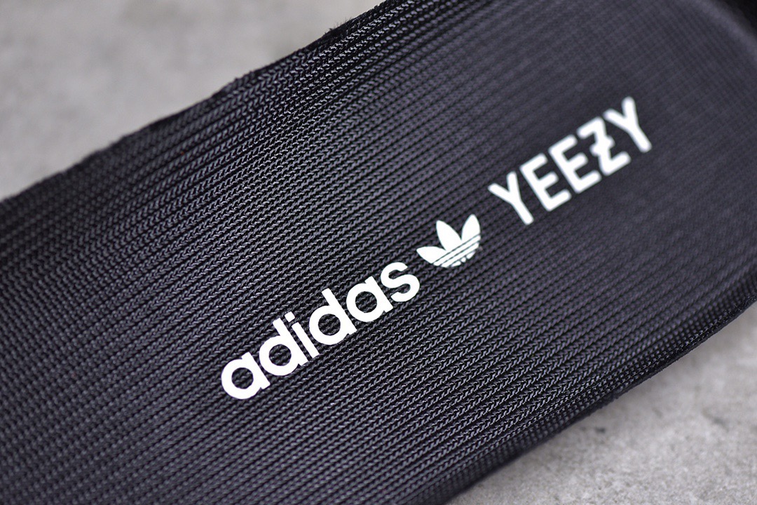 Yeezy 350v2 "Cinder" black - Image 16