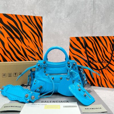 Balenciaga Neo Cagole 26 Oil Wax Blue