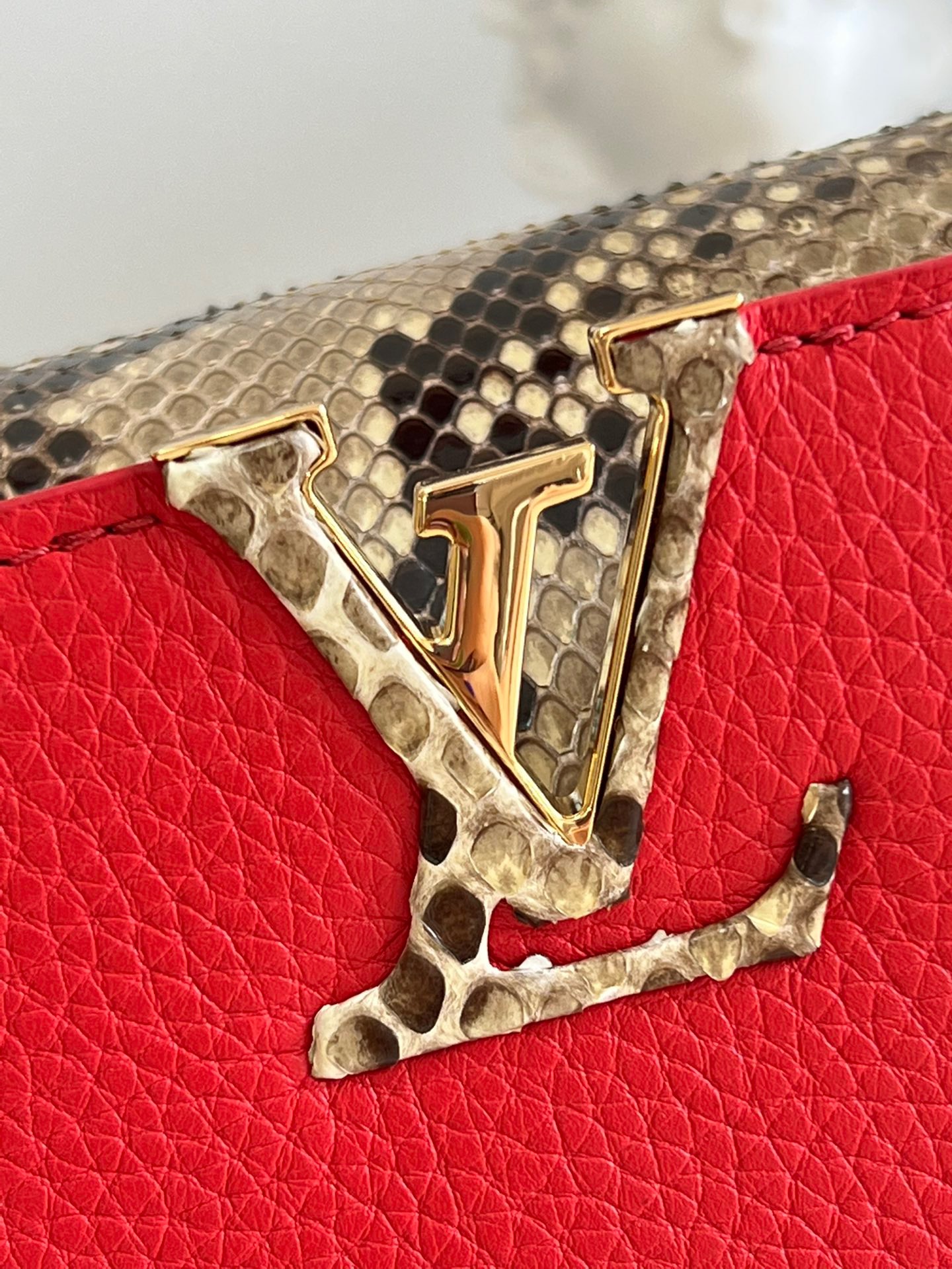 Louis Vuitton Capucines BB Small Handbag in Red&Snake - Image 6