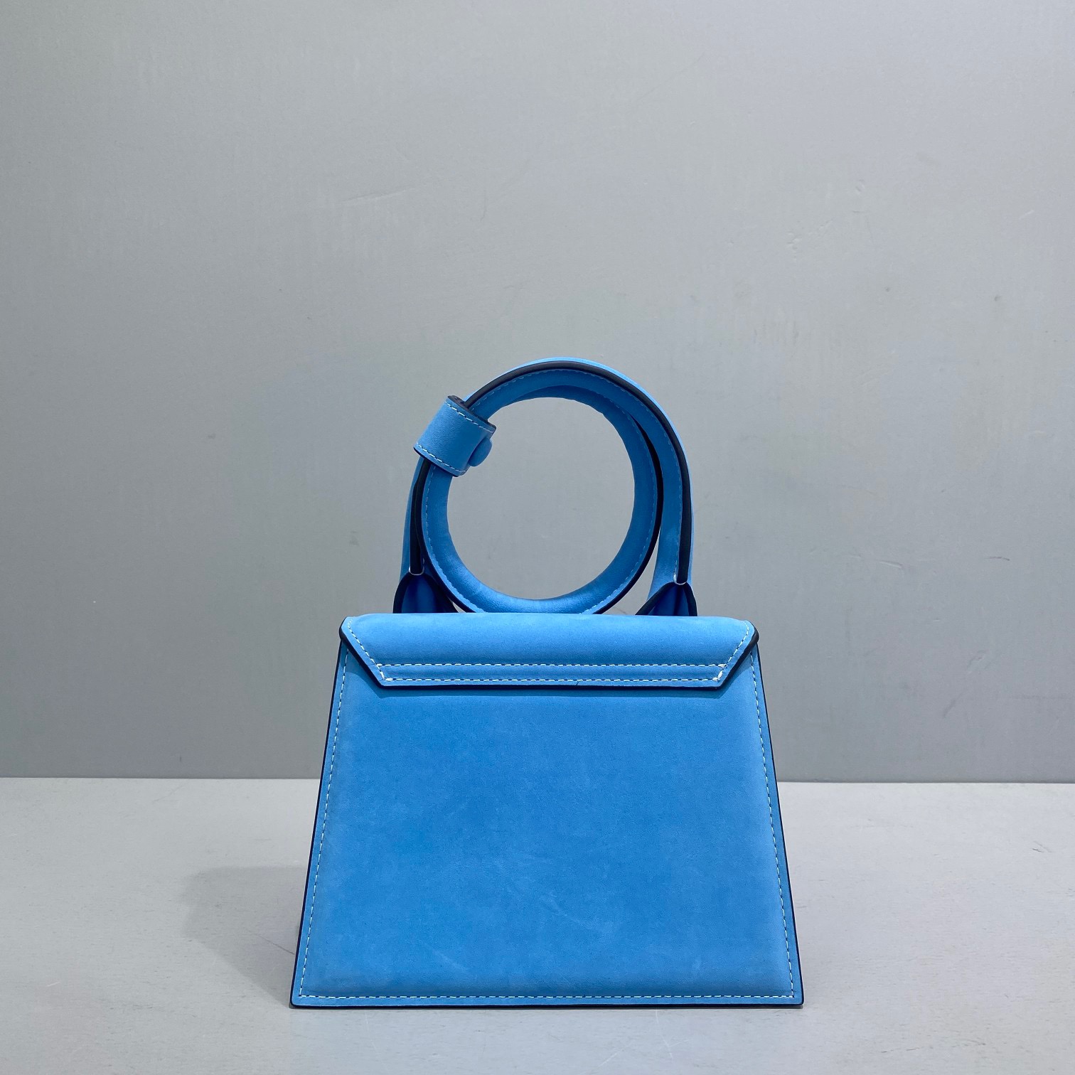 Jacquemus Mini 18 Velvet Blue - Image 3
