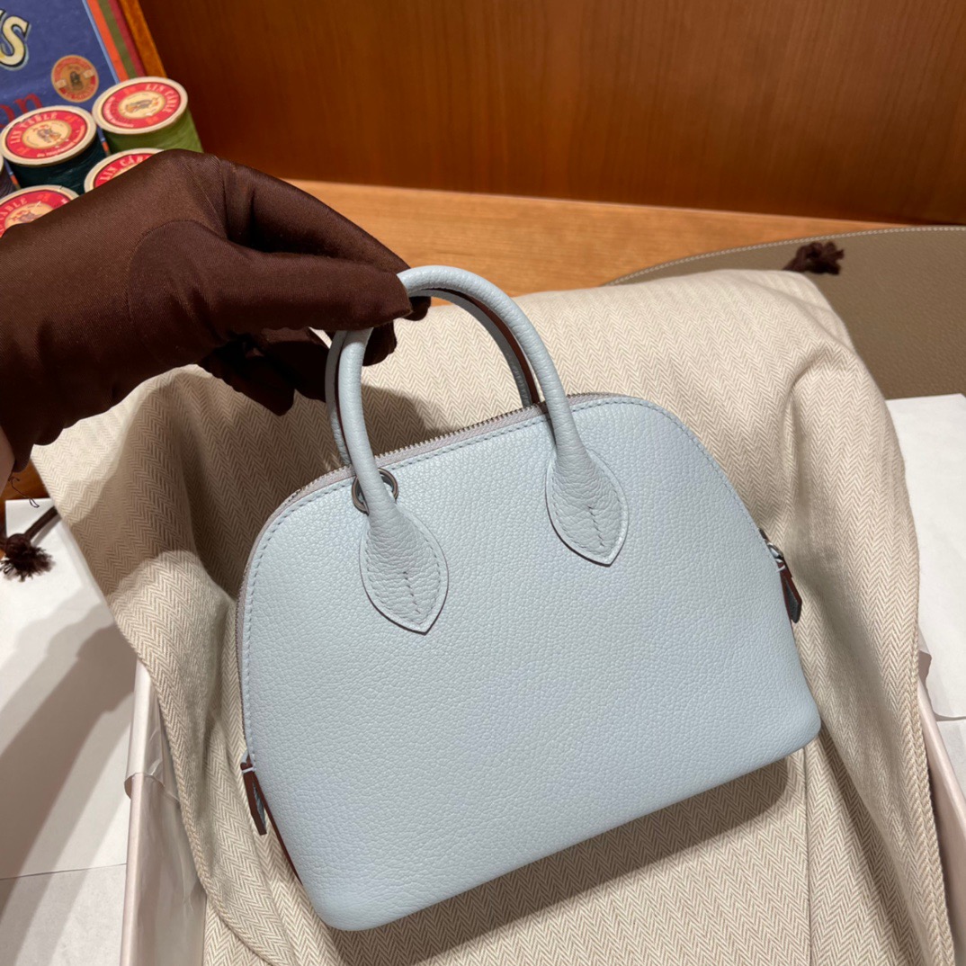 fb638e_5bfaecde7da04b819d0f53bbf2d34322mv2.jpg Mini Bolide 18 Mysore Bleu Brume - Image 1