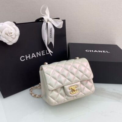 Chanel Classic Flap 17 Pearl Apricot