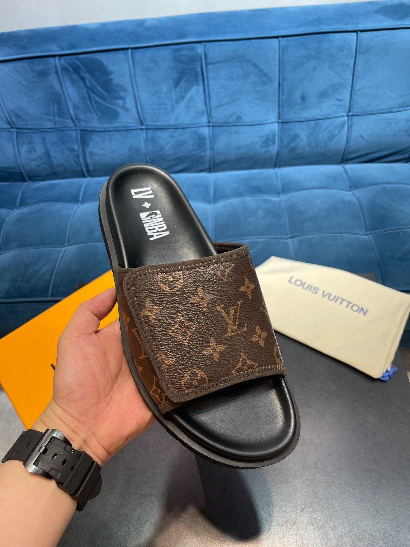 Louis Vuitton luxury sandals - Image 3