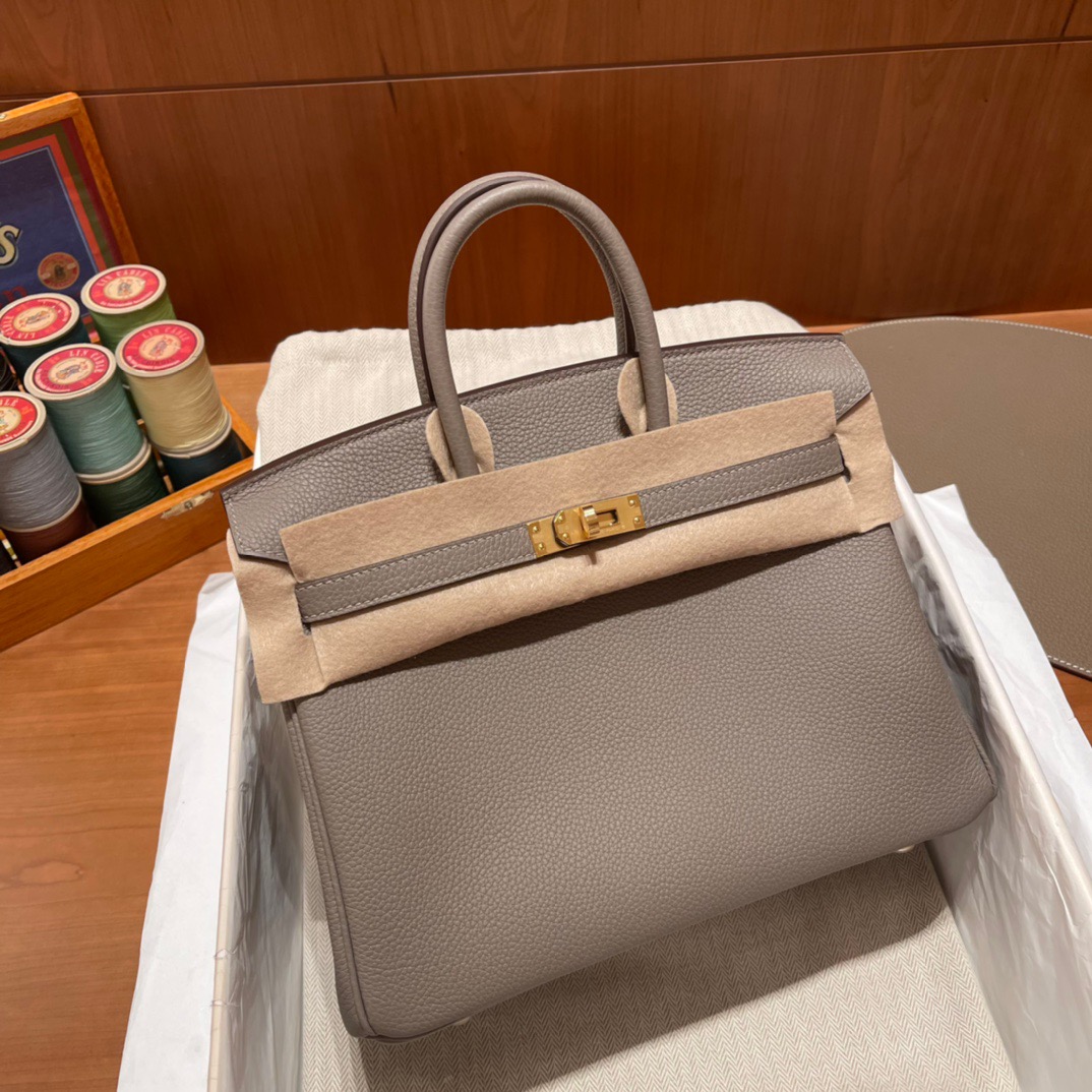 fb638e_5eaa0986c3d749a18fbd0bec4ebd18dfmv2.jpg Birkin 25 Togo Asphalt Grey - Image 1