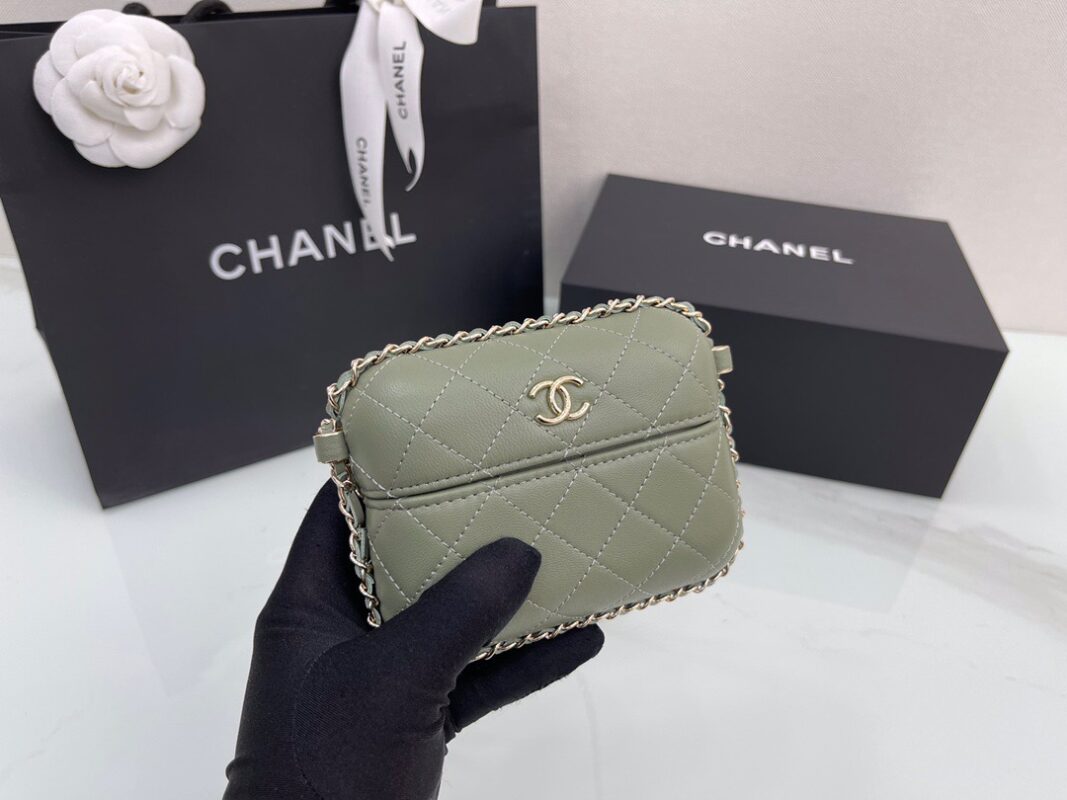 Chanel 21 Olive Green