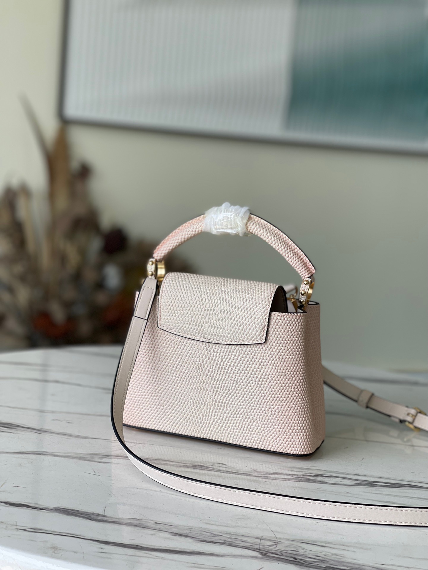 Louis Vuitton Capucines Mini Handbag in Gradient Pink - Image 3