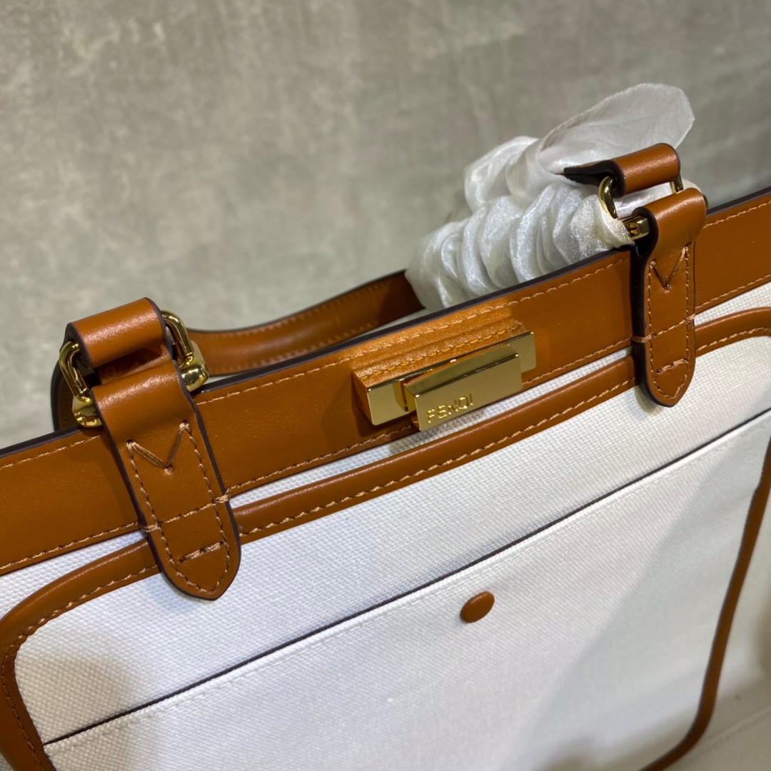 Fendi Peekaboo X-Tote Medium Bag - Image 8