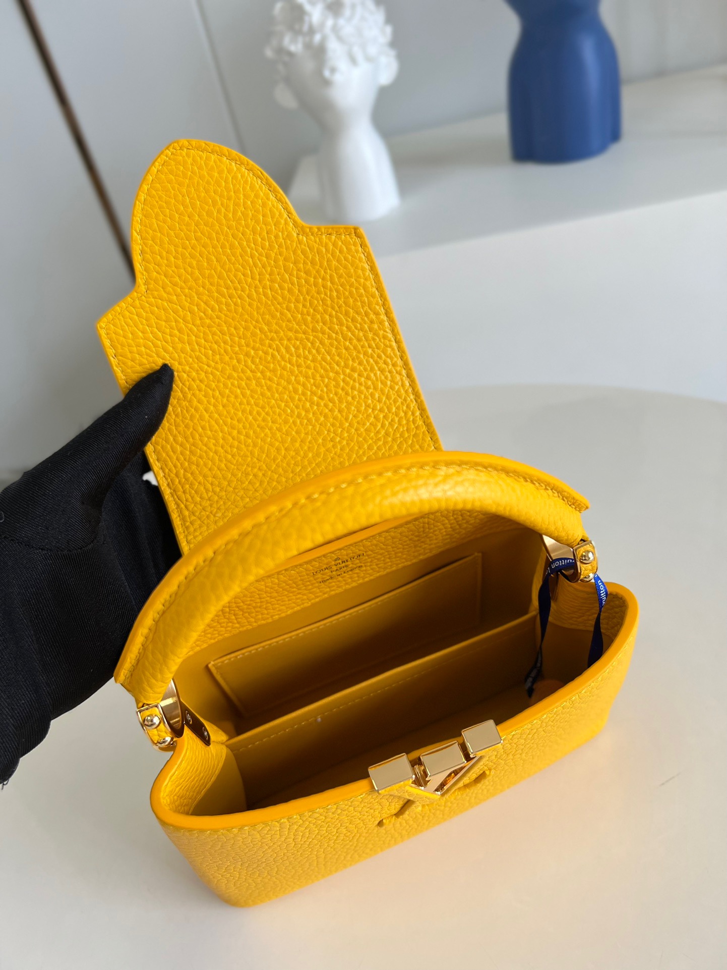 Louis Vuitton Capucines Mini Handbag in Light Gold - Image 9