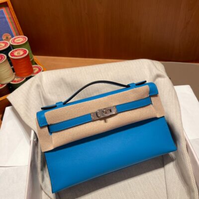 Pochette 22 Blue Frida