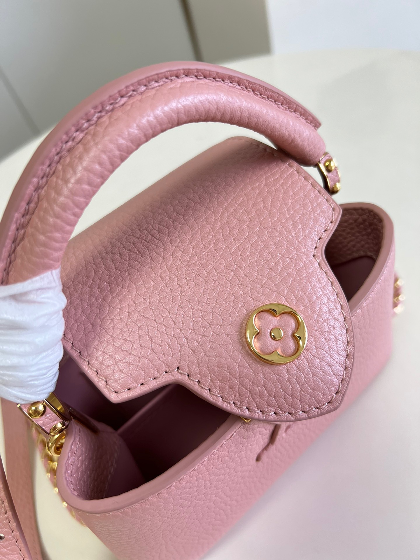 Louis Vuitton Capucines Mini Handbag in Metal Pink - Image 8
