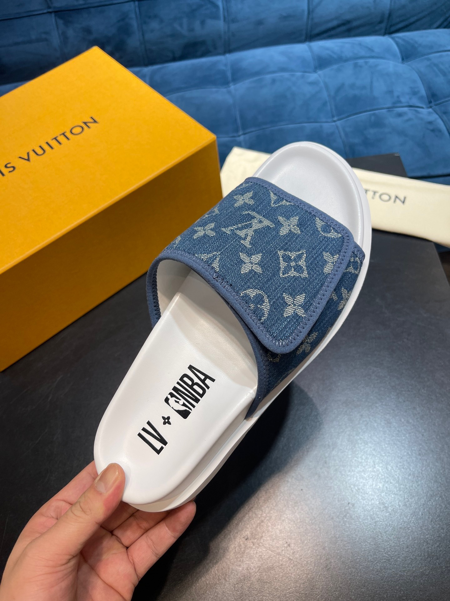 Louis Vuitton luxury sandals - Image 7