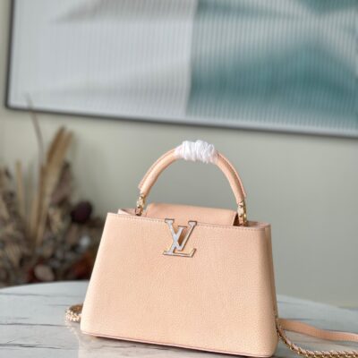 Louis Vuitton Capucines BB Small Handbag in Apricot
