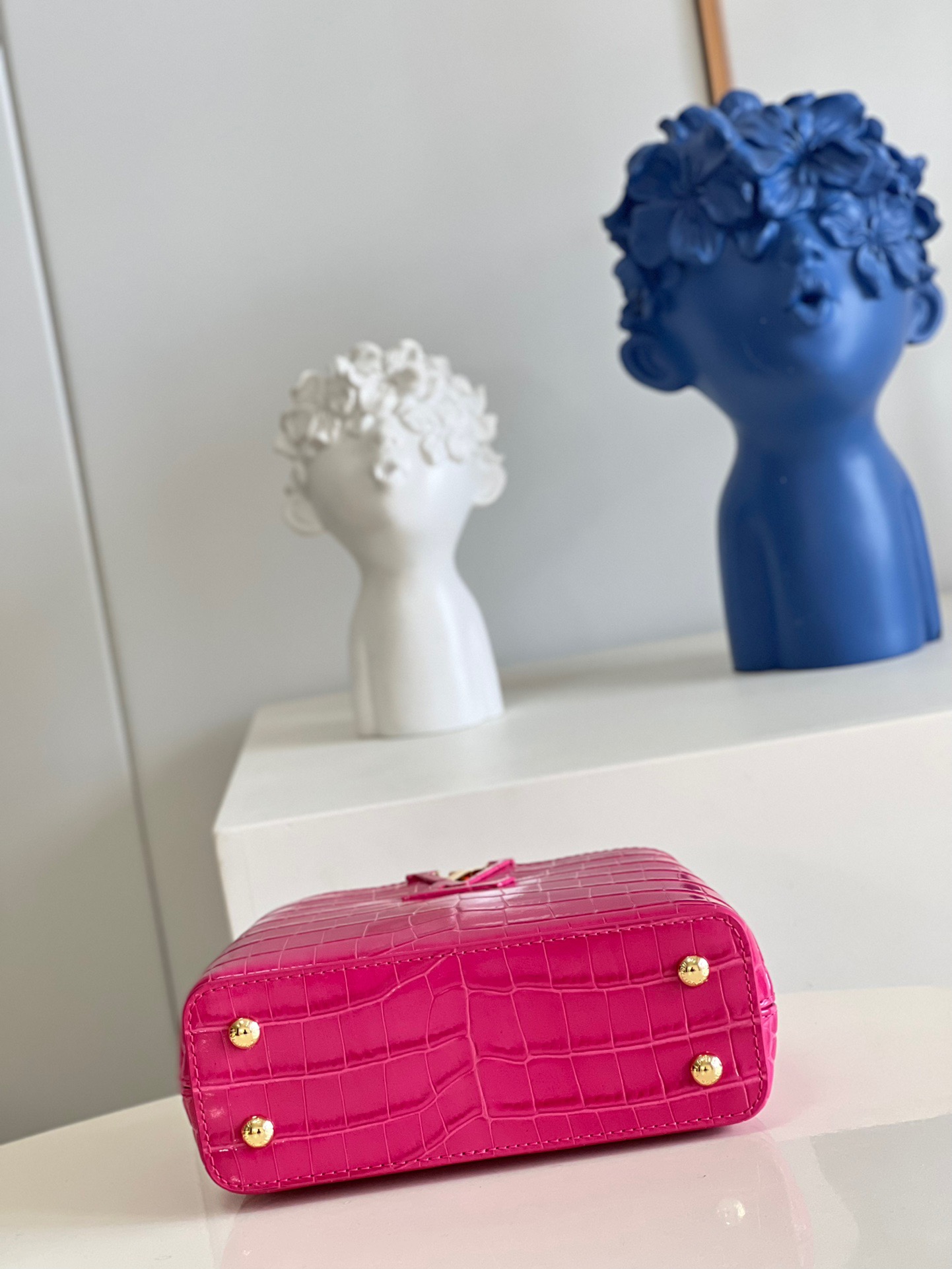 Louis Vuitton Capucines Mini Handbag in Rose Red - Image 6