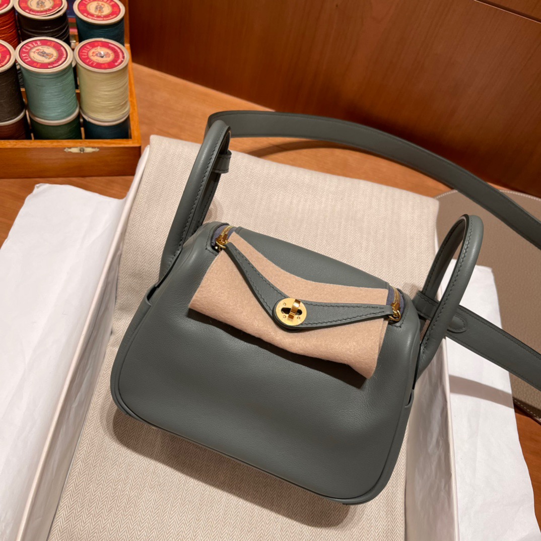 fb638e_6cc31ecd9e7341728248cb6436b3910cmv2.jpg Mini Lindy Swift Vert Amande - Image 1