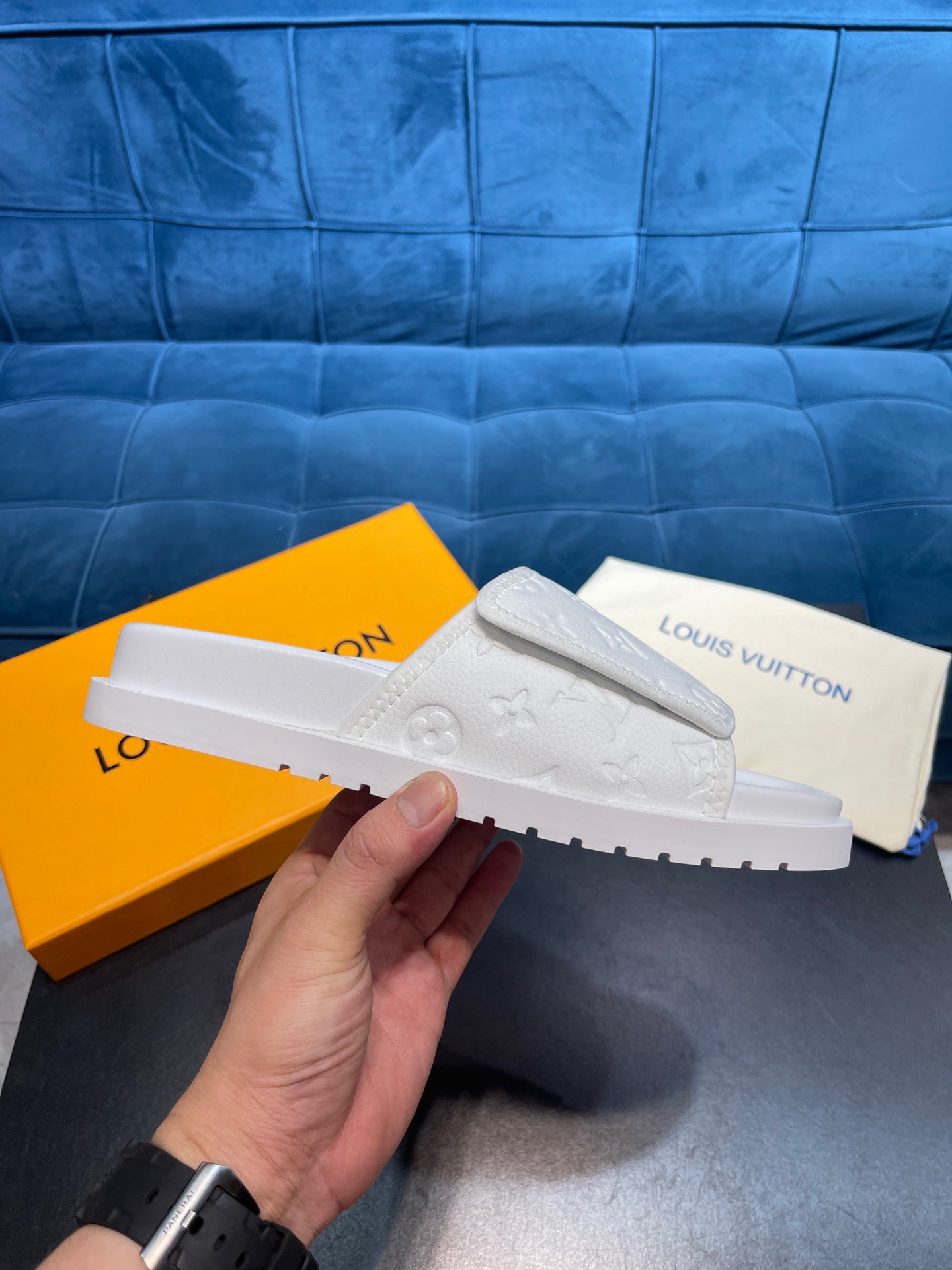Louis Vuitton luxury sandals - Image 7