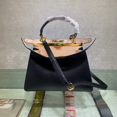 Fendi Peekaboo ISeeU Medium Bag in Black